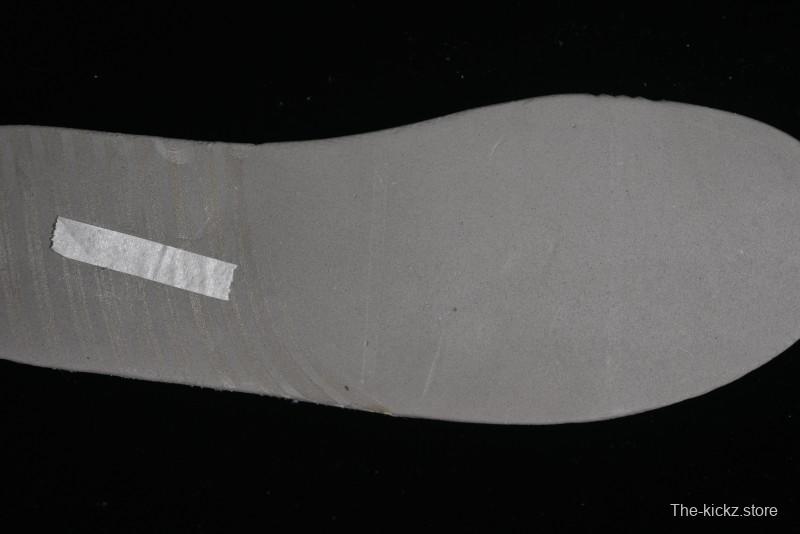 Nike Dunk Low SB Retro Casual Sneakers in Neapolitan Ice Cream Colorway - HF9990-100