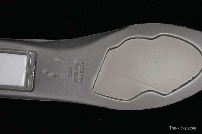 Nike Born x Raised x Nike SB Dunk Low Premium Skate Shoes with Special Foam Swoosh and Snowflake Perforations - FN7819-400