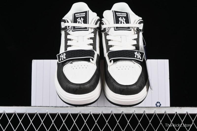 MLB Chunky Liner New York Yankees Lightweight Platform Sneakers with 6cm Height Increase - 3ASXCMM4N50BKS