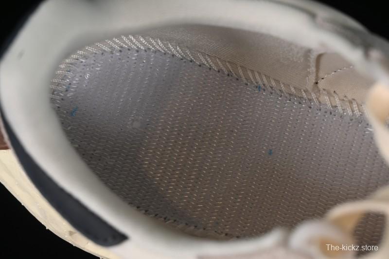 Adidas Retropy E5 IE8105 Running Shoes with Boost Cushioning - IE8105