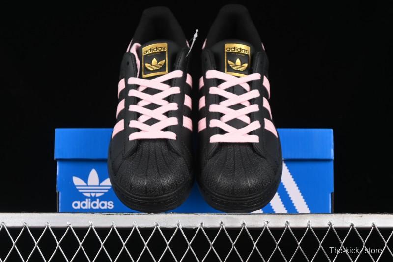 Adidas Superstar EG4959 Casual Sneakers with Shell Toe Design