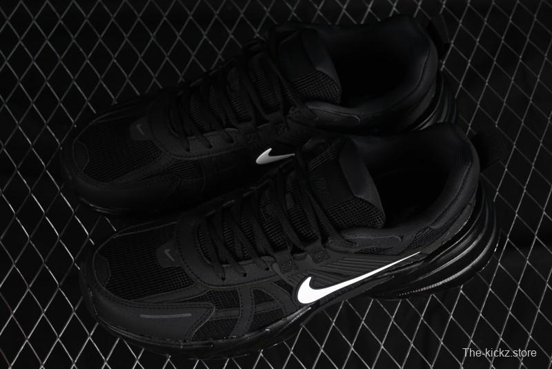 Nike Runtekk Run Retro Low-Top Running Shoes with Cushlon Midsole and Anti-Slip Design - HQ1582-001