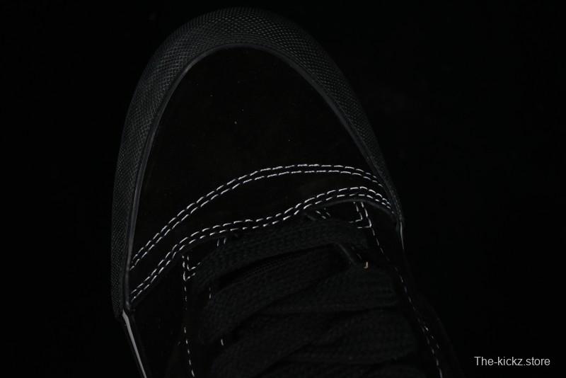 Vans Knu Skool Low Top Retro Casual Vulcanized Slip-On Shoes in Black - VN000CRPBMA