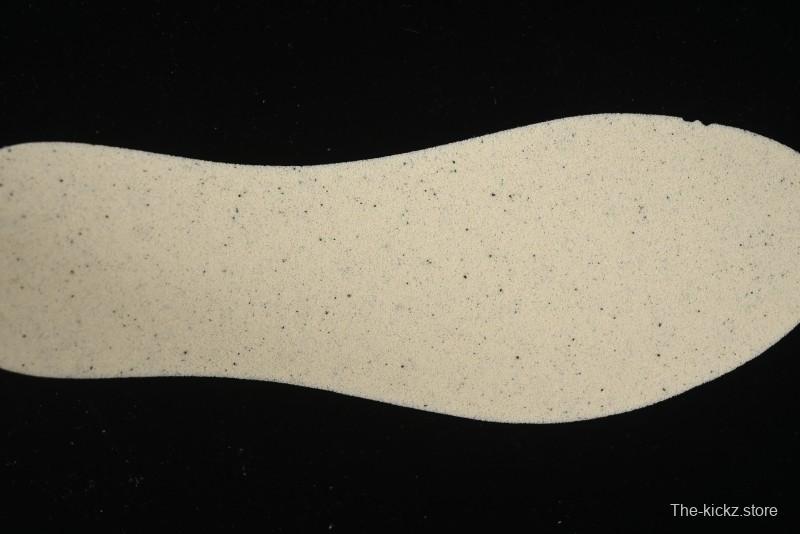 Nike Air Max Dn8 Running Shoes with Dynamic Air Cushion Technology - FQ7860-033