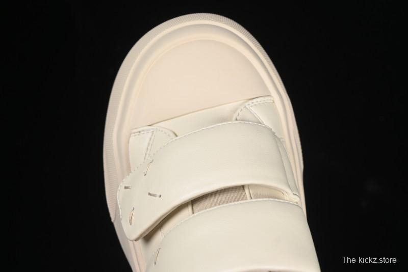 GG-CC Star Same Style Platform Sneakers with Hook and Loop Closure - G23Y6906