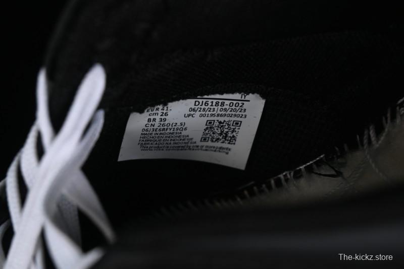 Nike Dunk Low Retro SB Skateboarding Shoes in Black & White - DJ6188-002