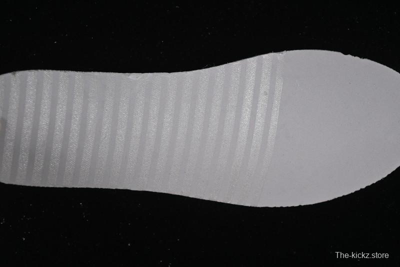 Nike SB Dunk Low UN Collaboration Year of the Snake Limited Edition Green Snake Swoosh Anniversary Custom Low-Top Casual Sneakers - DJ2024-070