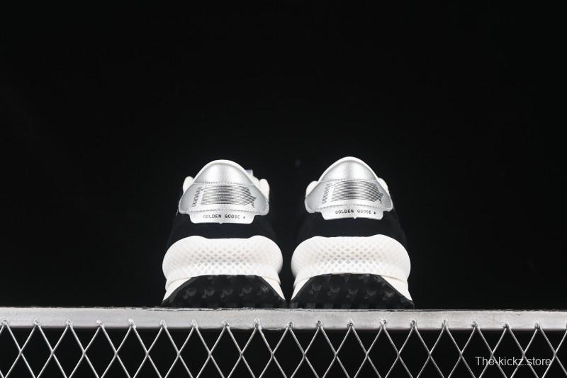 Golden Goose Marathon Comfortable Low-Top Lifestyle Sneakers in White Black - H8D4