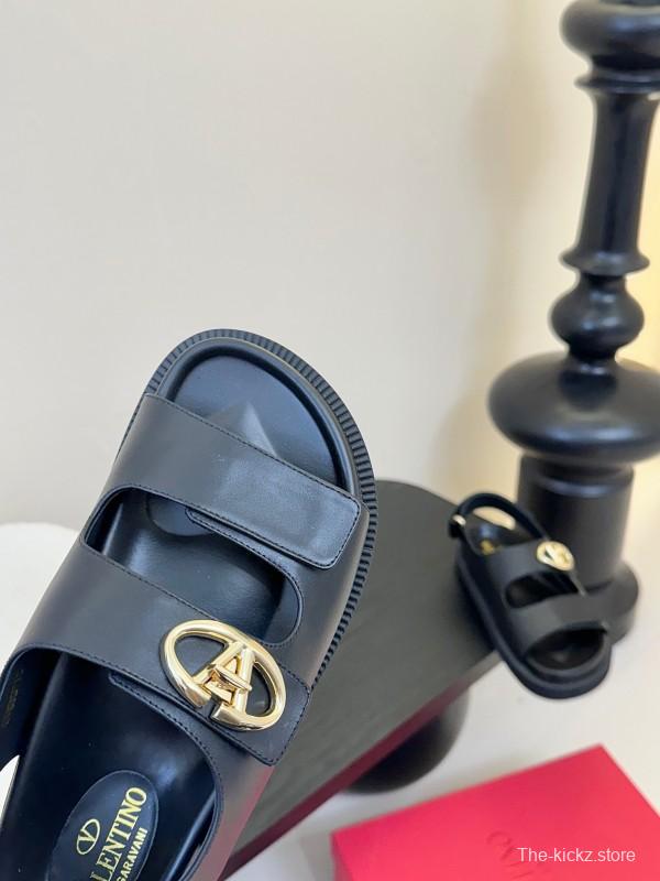 2025 Women Valentino Black Leather Sandals V Buckle KFY00320