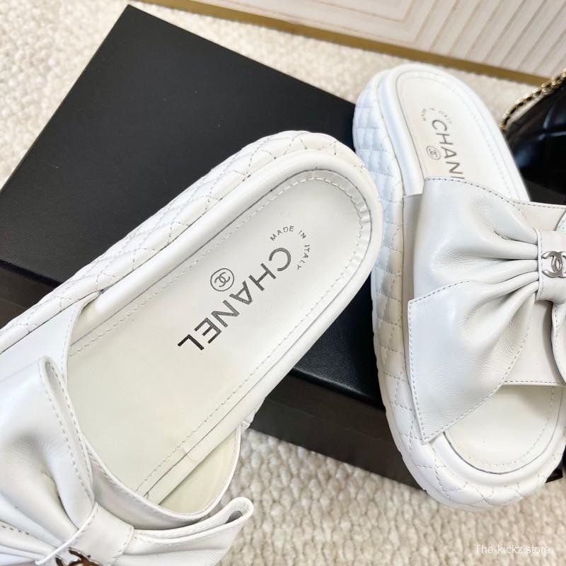 2025 Women Chanel White Leather Slippers Bow Detail KFY00310