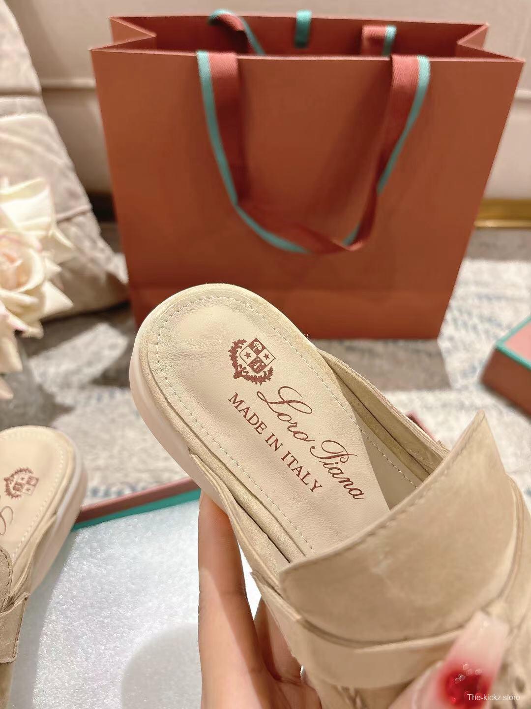 2025 Slippers Loro Piana Beige Suede Slippers