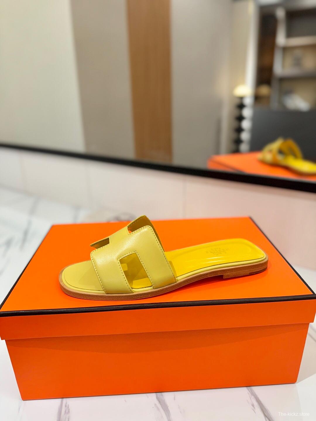 2025 Women Hermès Yellow Leather Slippers