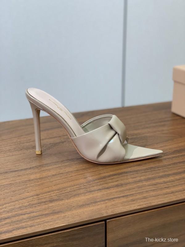 2025 Women Gianvito Rossi Beige Leather Pointed Toe High Heel Mule