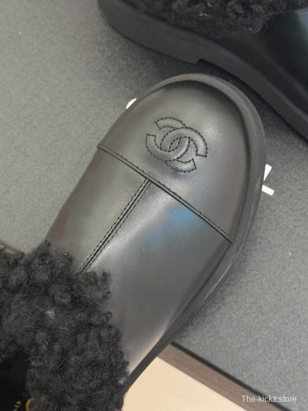 Chanel 2025/SS Double C Color-Block Shearling Snow Boots - KFY00270