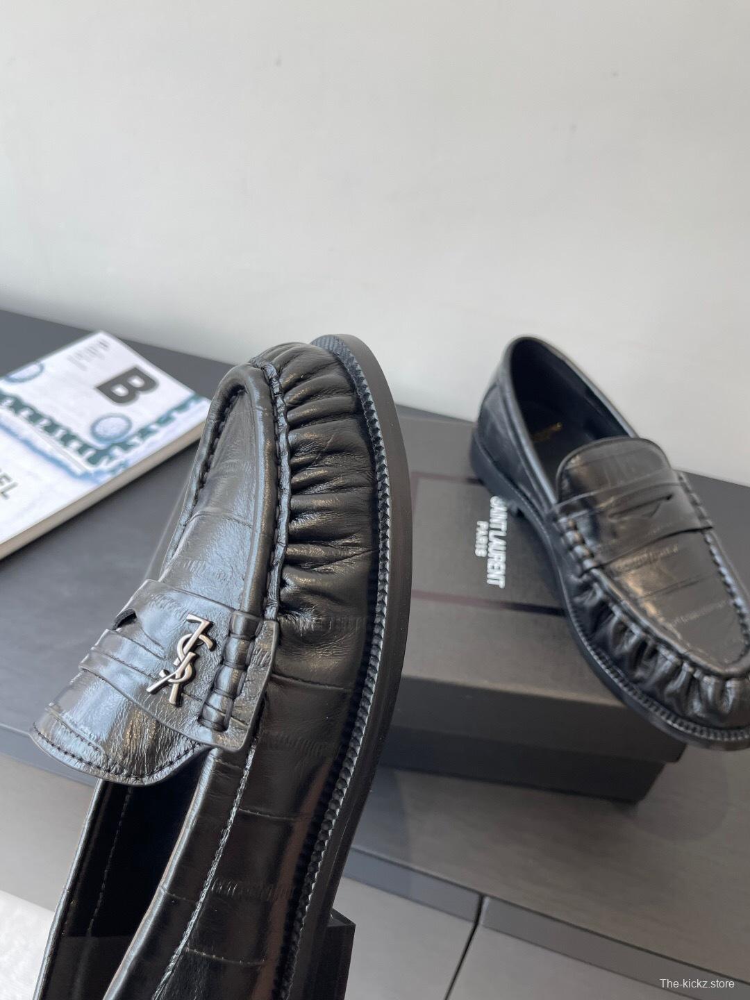 Saint Laurent Classic Loafer Flats - KFY00350