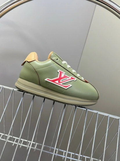 Louis Vuitton 2025 SS LV x Pharrell Williams Runway Platform Sneakers Retro Running Shoes - KFY00380/KFY00390