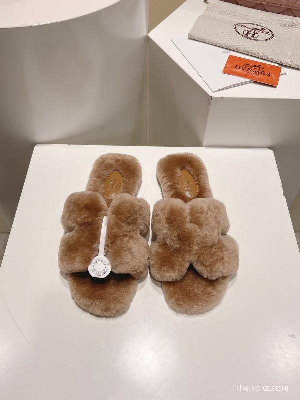 Hermès 2025 SS Love Fur Slippers Flat Sole - LY00240