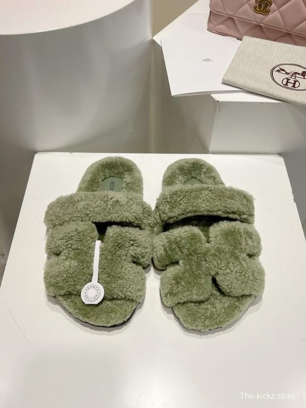 H Love Erjiu Full Wool Slippers with Slightly Curled Fur - LY00270