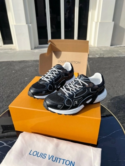 Louis Vuitton Olympia Series Casual Running Shoes - AS00320